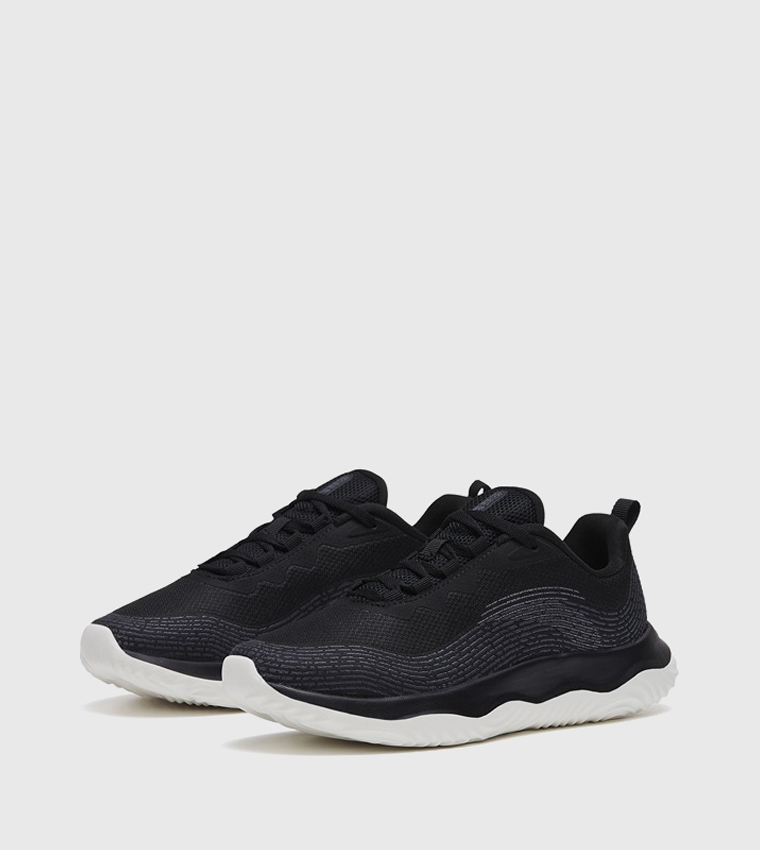 Round Toe Cross-Training Shoes