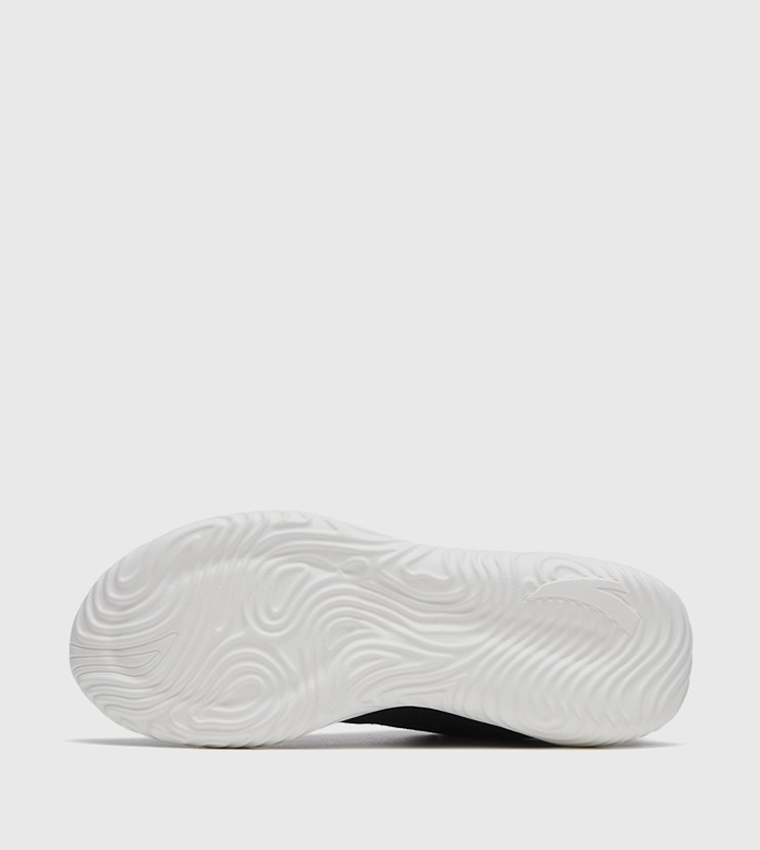 Round Toe Cross-Training Shoes