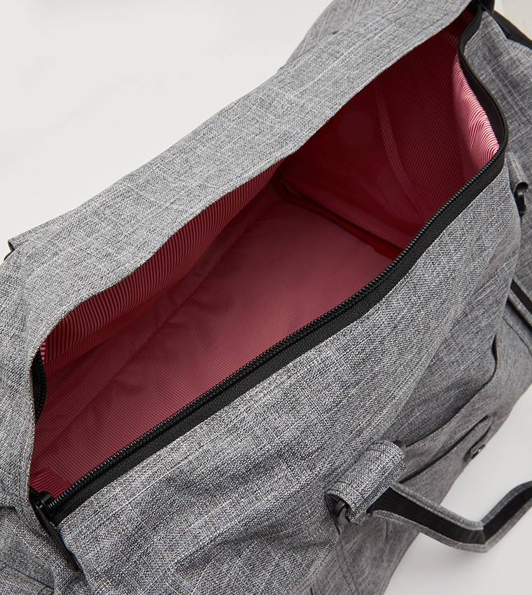 Bennett Duffle Bag with Pockets