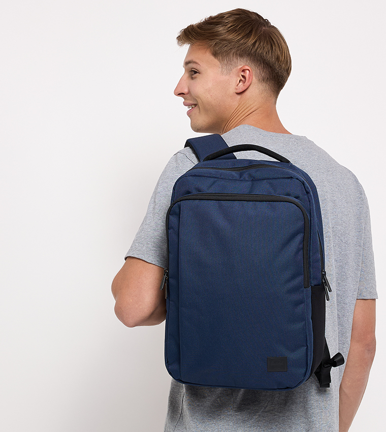 Kaslo Zip Around Tech Daypack