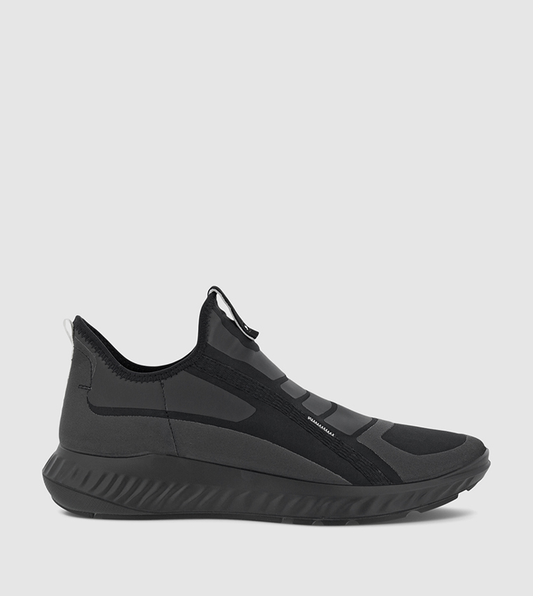 سنيكرز إيكو أي تي إتش برقبة عالية