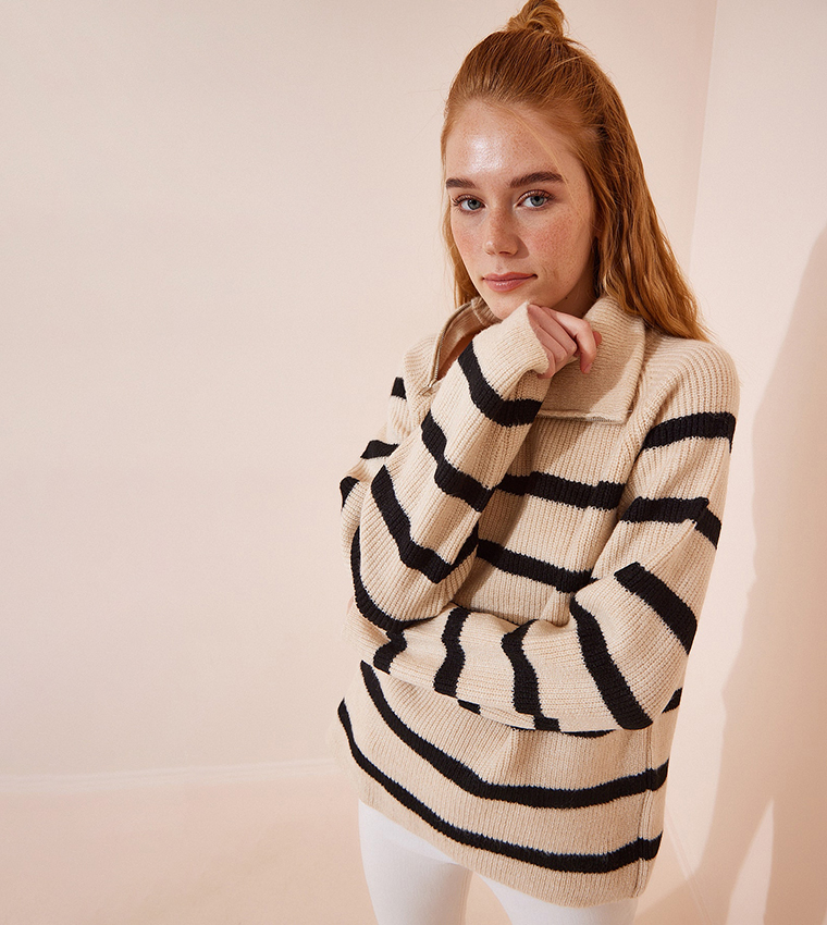 Zippered Long Sleeves Sweater