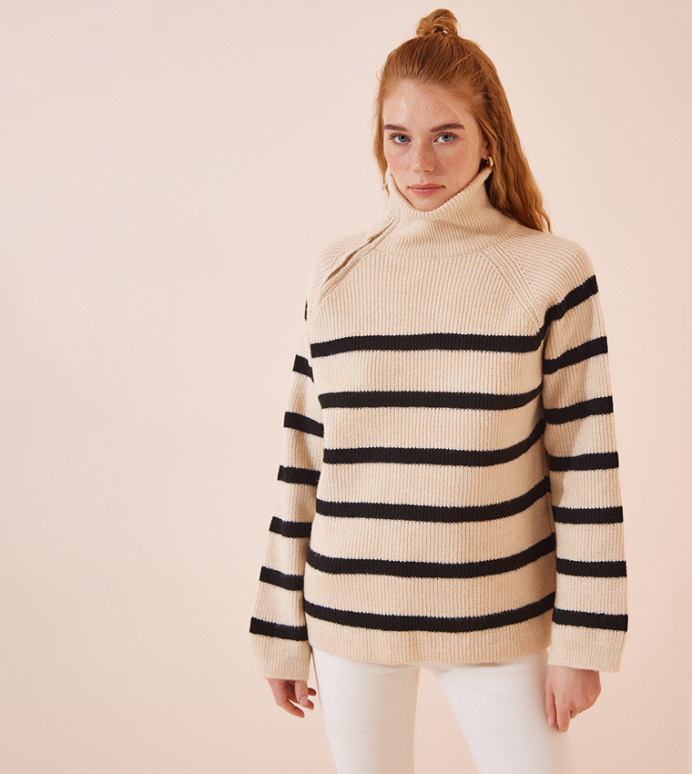 Zippered Long Sleeves Sweater