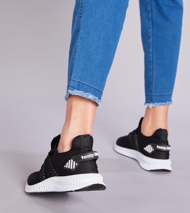 Round Toe Slip-On Casual Shoes