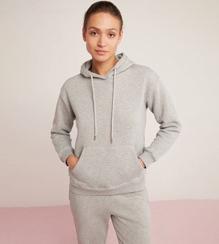 Solid Pocket Detail Hoodie
