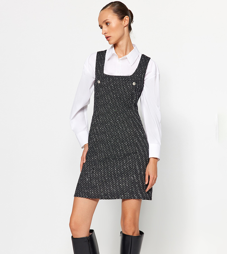 فستان قميص منسوج بياقة مربعة