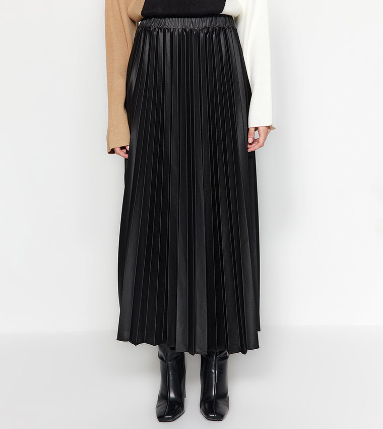 Solid Pleated Maxi Skirt