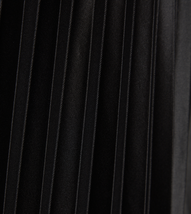 Solid Pleated Maxi Skirt