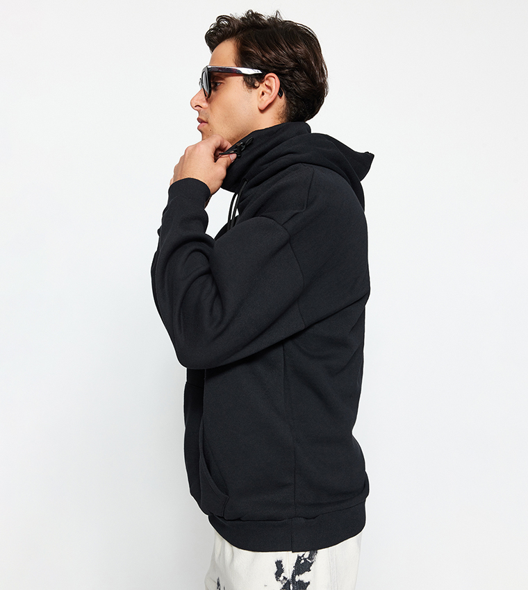 هودي سادة بأكمام طويلة ومقاس كبير 