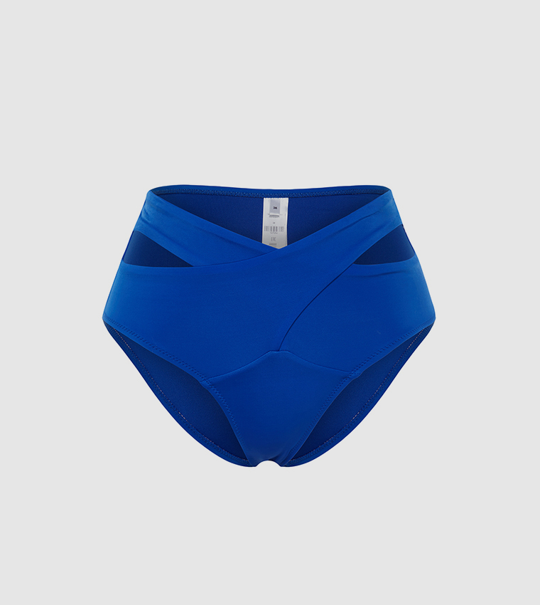 سروال بيكيني بخصر عالي وبفتحة 