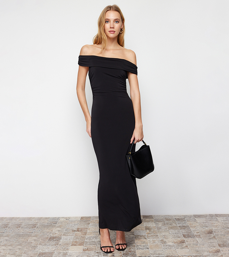 Buy Trendyol Solid Off Shoulder Maxi Dress In Black | 6thStreet Saudi Arabia