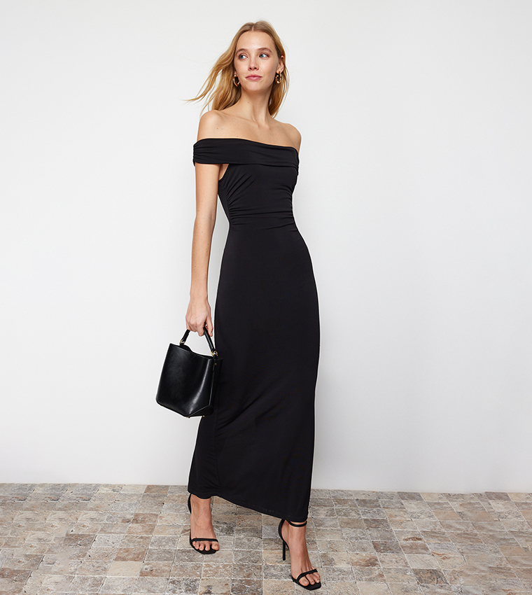 Buy Trendyol Solid Off Shoulder Maxi Dress In Black | 6thStreet Saudi Arabia