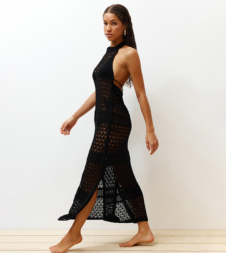 Buy Trendyol Knitted Halter Neck Beach Dress In Black | 6thStreet UAE Buy Trendyol Knitted Halter Neck Beach Dress In Black | 6thStreet UAE