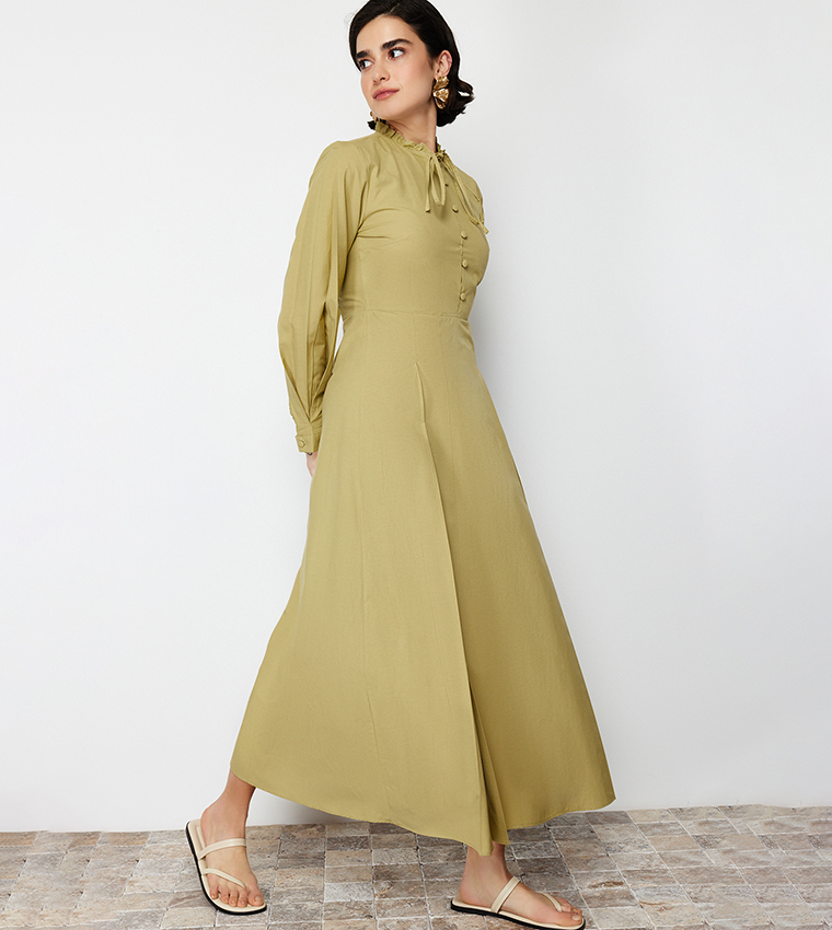 Solid Woven Pleated Dress