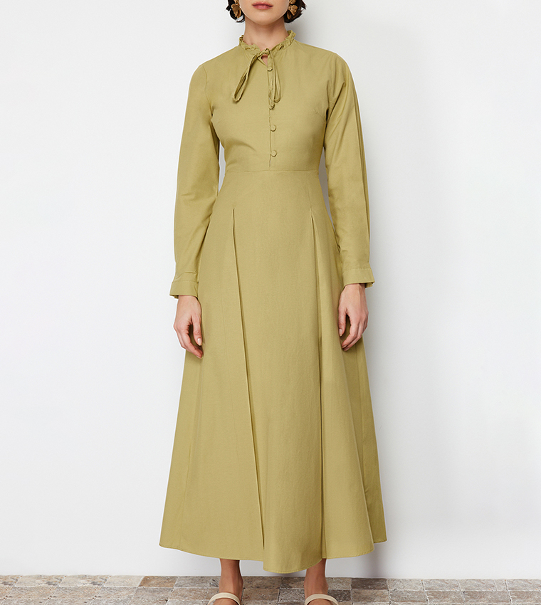 Solid Woven Pleated Dress