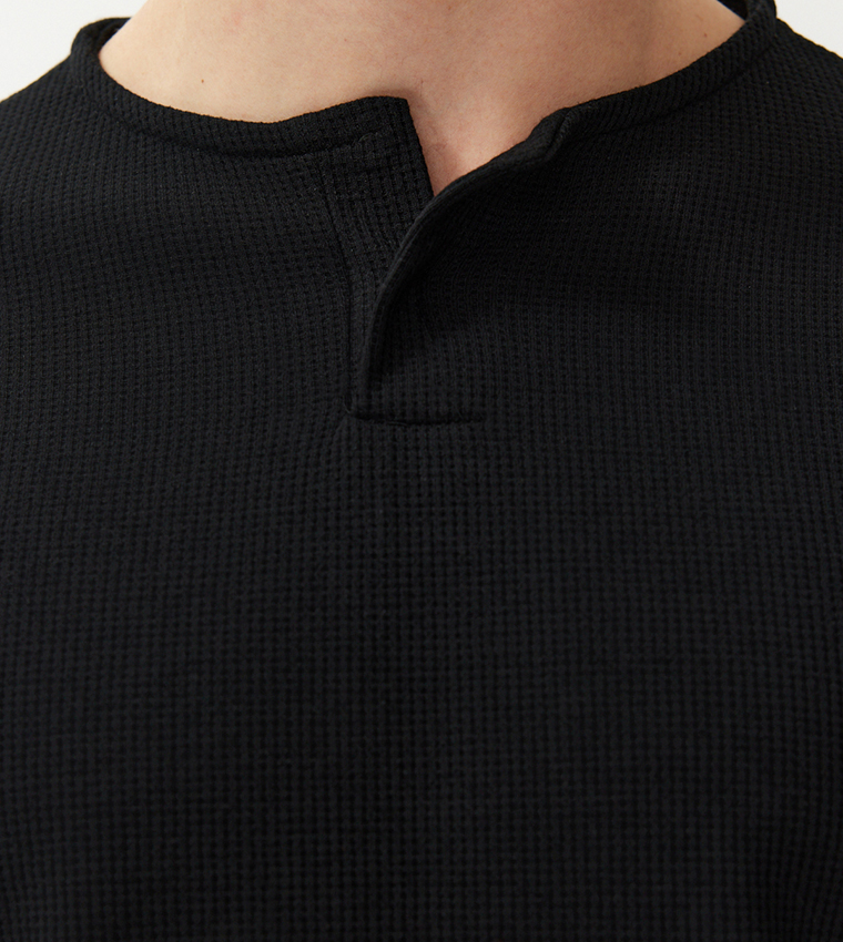 Solid Short Sleeves T-Shirt