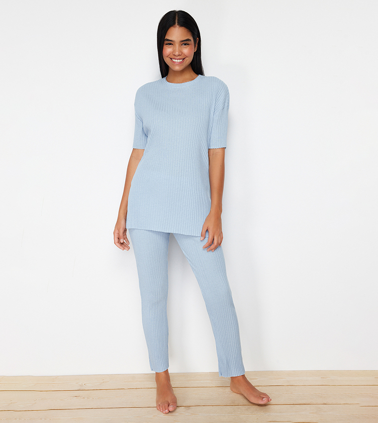 Solid Knitted Pyjama Set