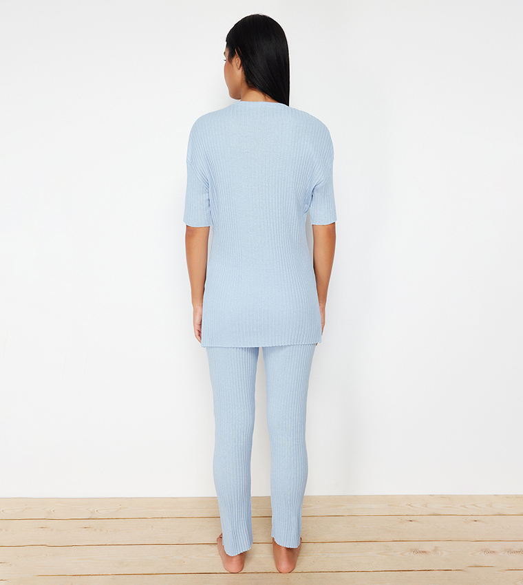 Solid Knitted Pyjama Set