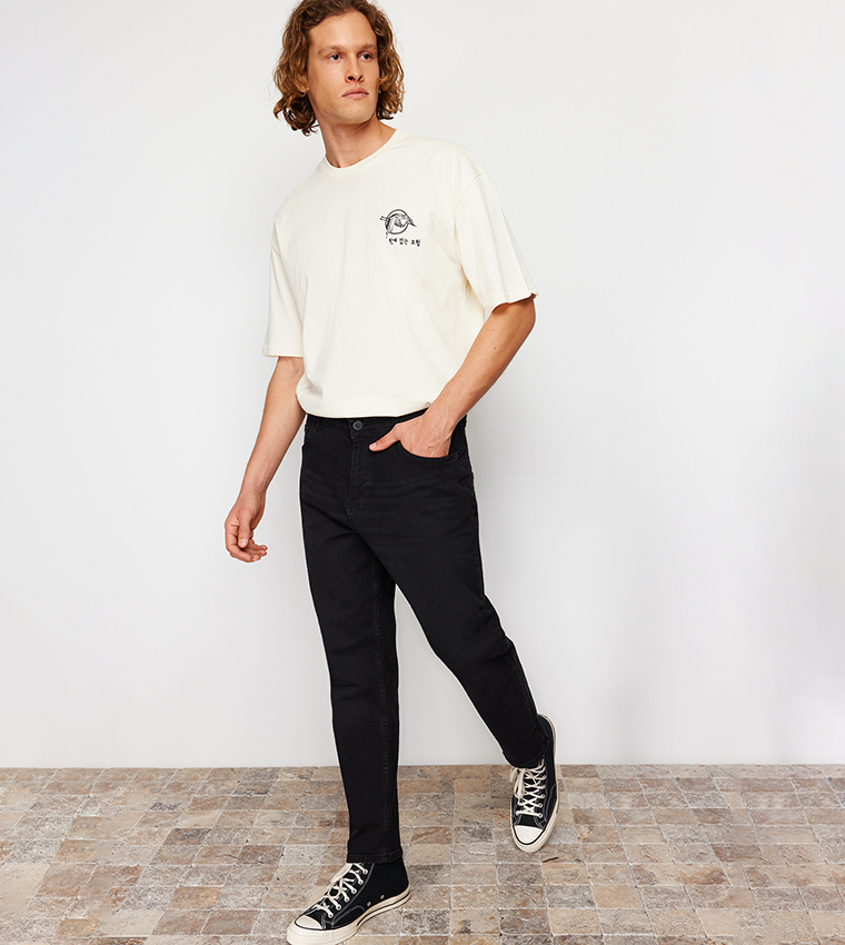 Stretchable Fabric Relaxed Fit Jeans