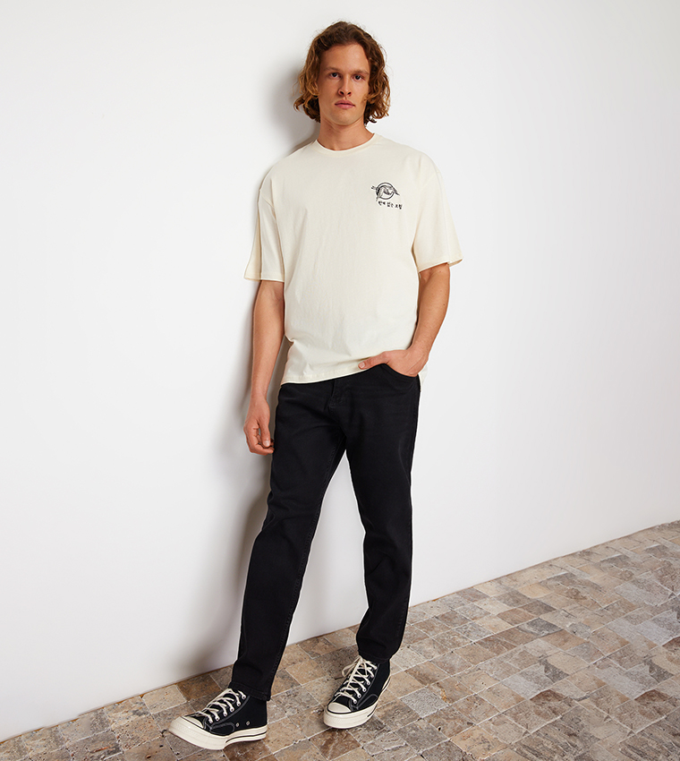 Stretchable Fabric Relaxed Fit Jeans
