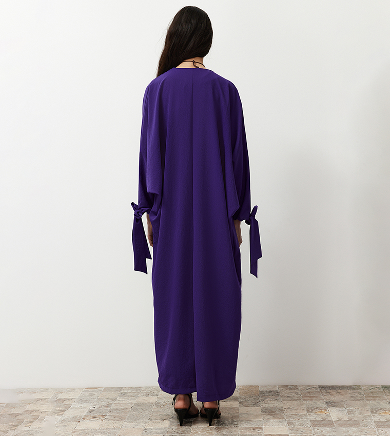 Tie Detail Aerobin Woven Abaya