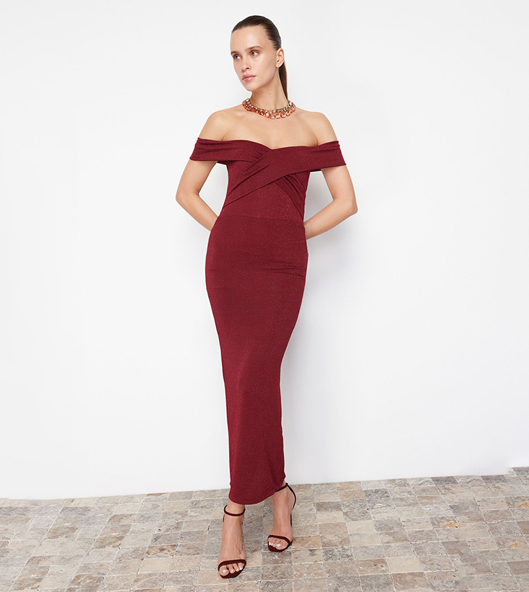 Maroon maxi dress with sleeves best sale