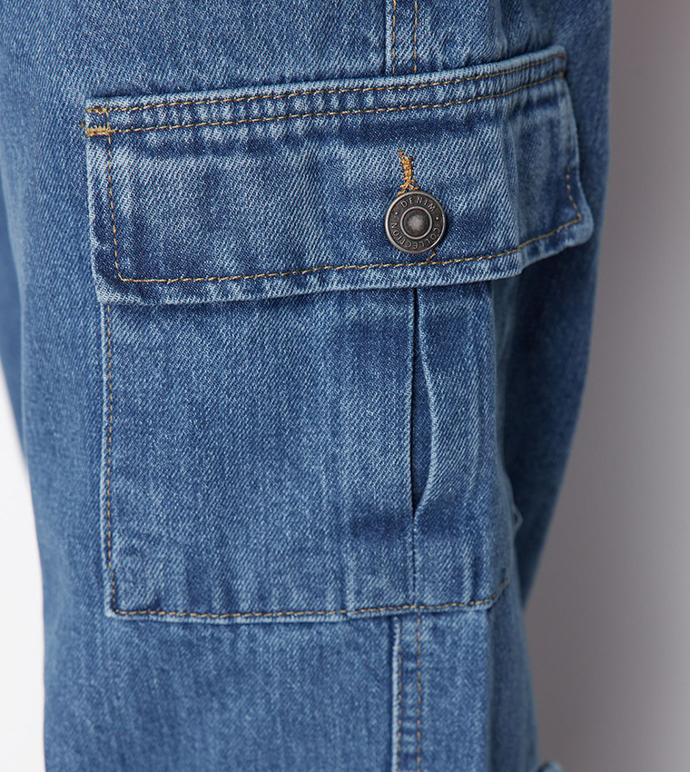 Washed Straight Fit Cargo Jeans