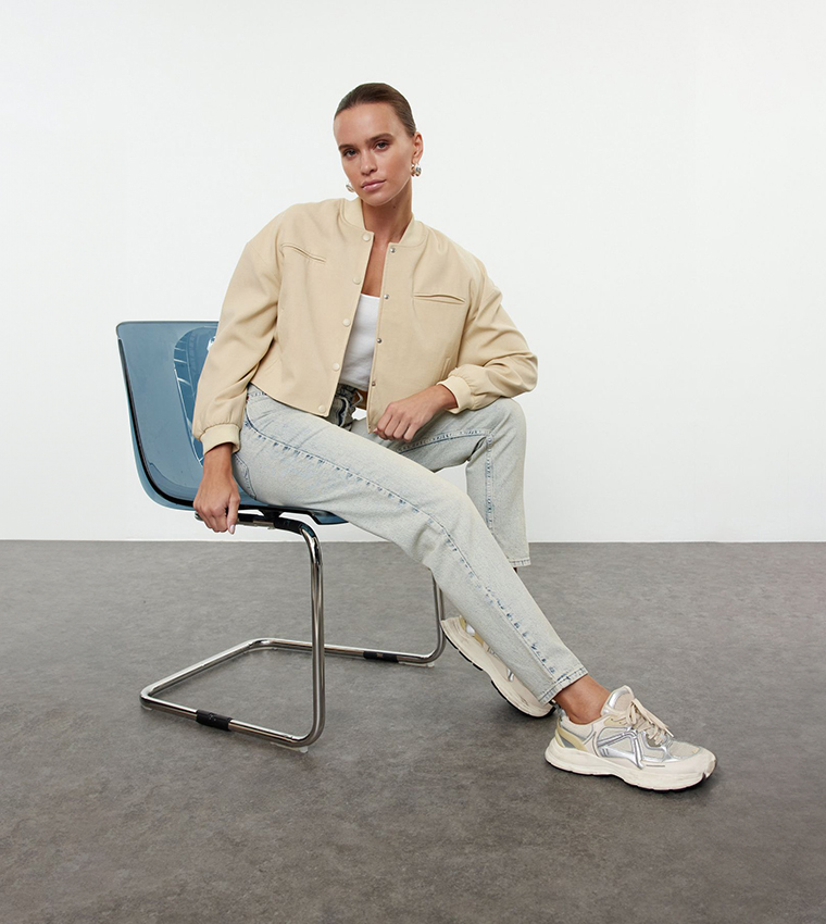 Washed Mom Fit Jeans