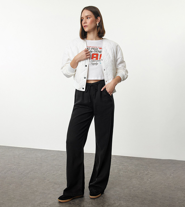Solid Straight Fit Jeans