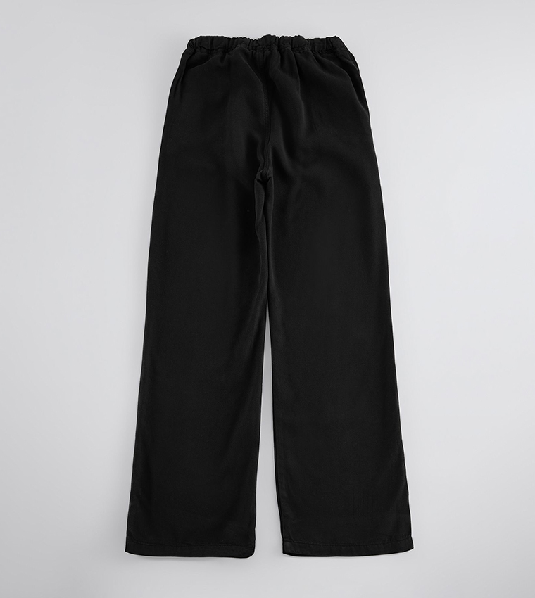 Solid Straight Fit Jeans