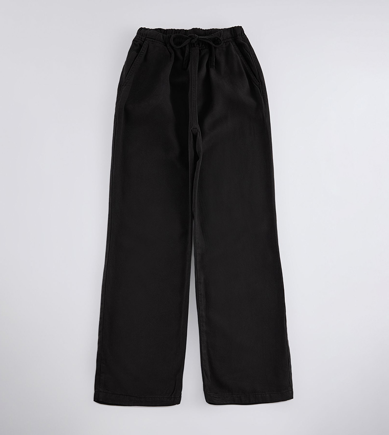 Solid Straight Fit Jeans