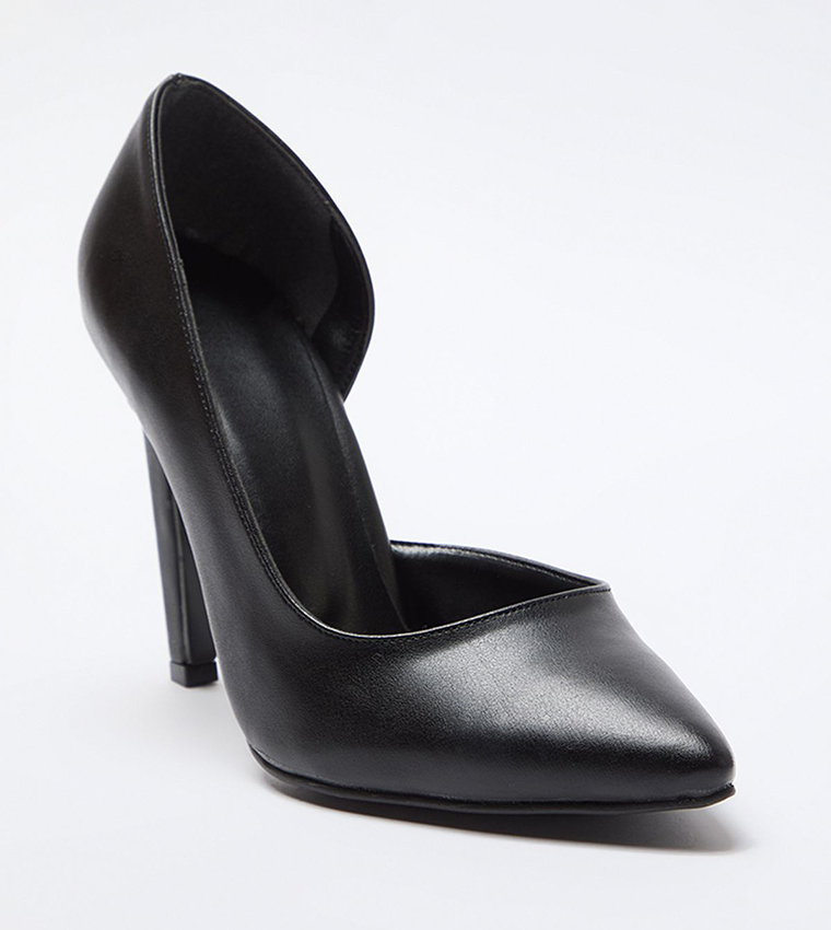 حذاء كعب ستيلتو بمقدمة مدببة