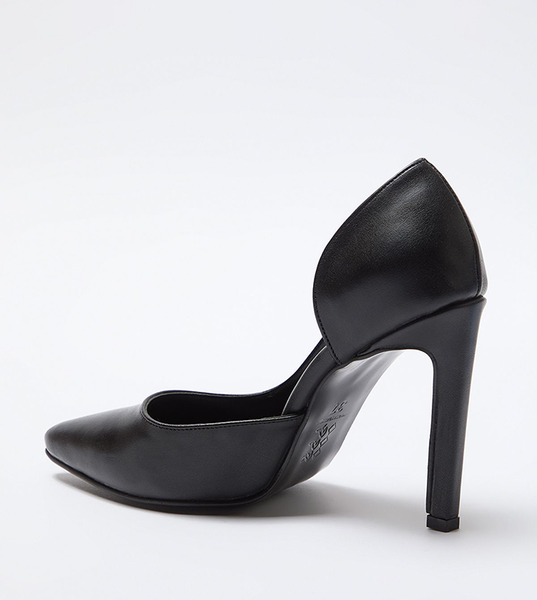 حذاء كعب ستيلتو بمقدمة مدببة