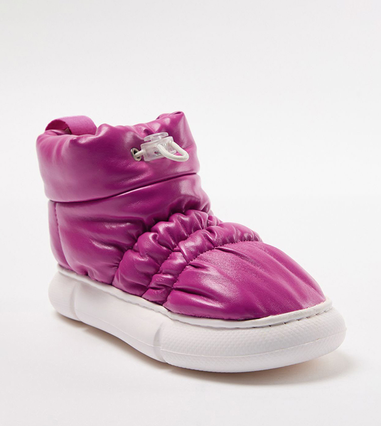 Stitch Detail Flexible Sole Boots