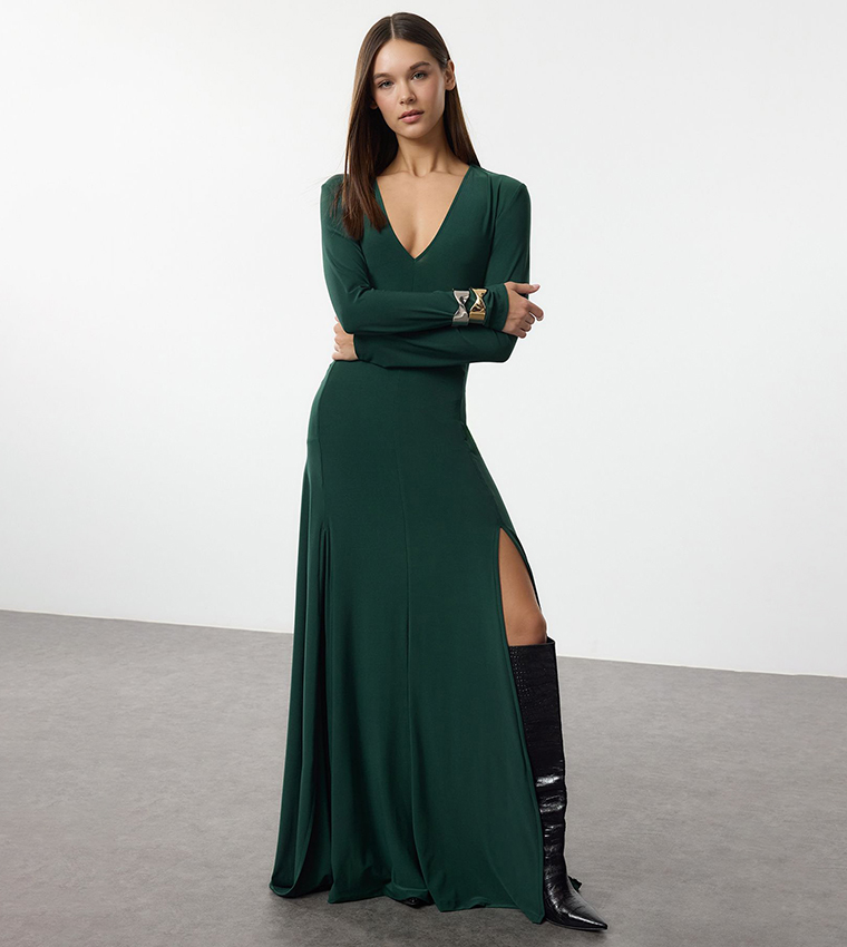 Buy Trendyol Limited Edition V Neck Skater Dress In Dark Green | 6thstreet  Qatar