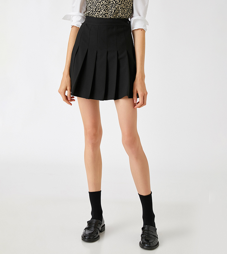 Solid Pleated Mini Skirt
