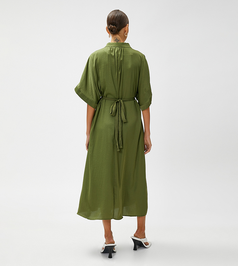 Solid Short Sleeves V-Neck Midi Dress