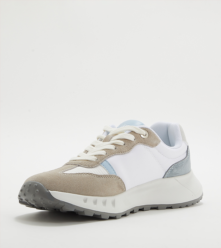 MENTA Logo Detail Sneakers
