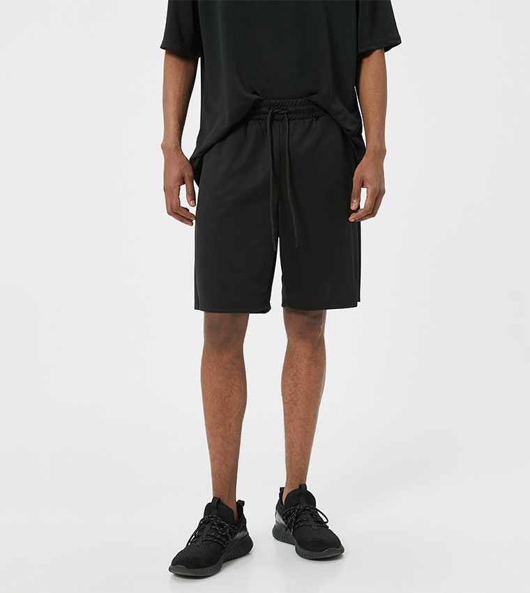 Solid Mid Rise Active Shorts