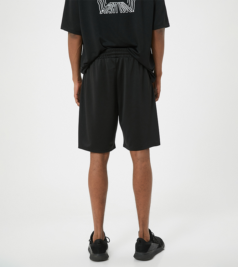 Solid Mid Rise Active Shorts