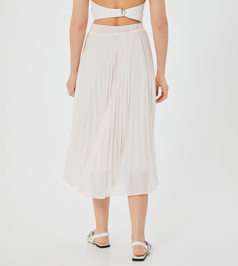 تنورة ميدي بكسرات