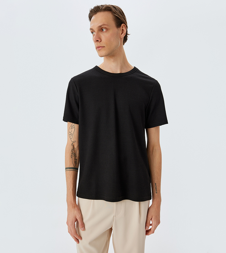 Textured Short Sleeves T-Shirt