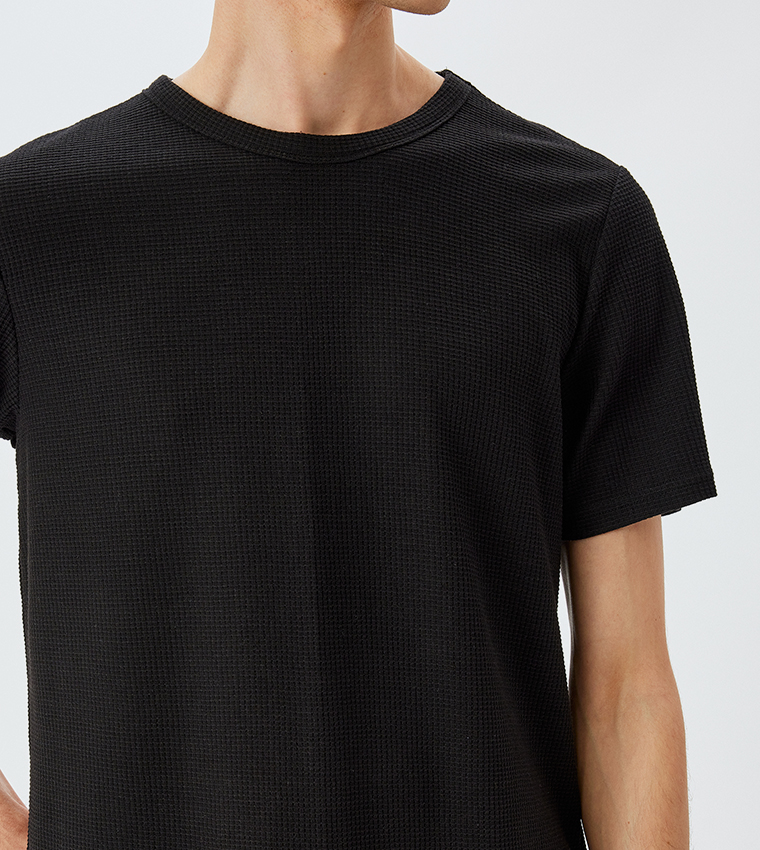 Textured Short Sleeves T-Shirt