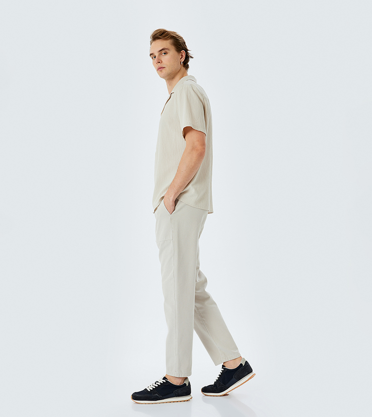 Mid Rise Tapered Fit Trousers