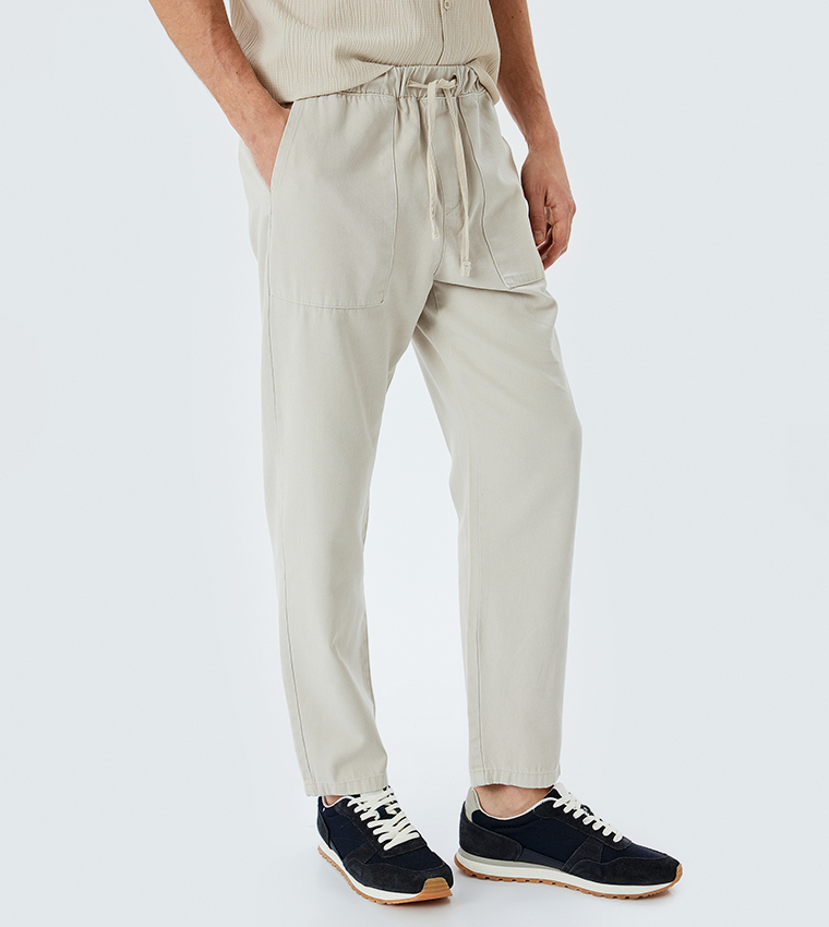 Mid Rise Tapered Fit Trousers