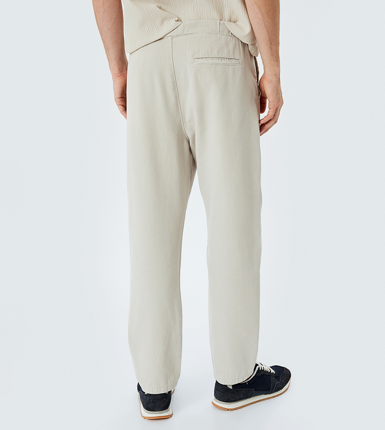 Mid Rise Tapered Fit Trousers