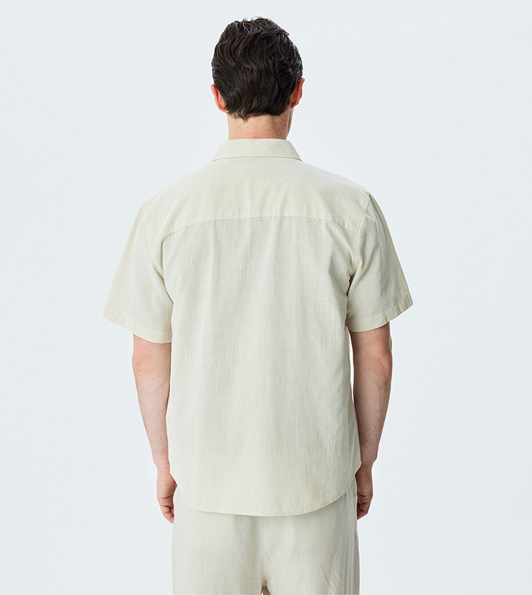 Solid Short Sleeves Shirt