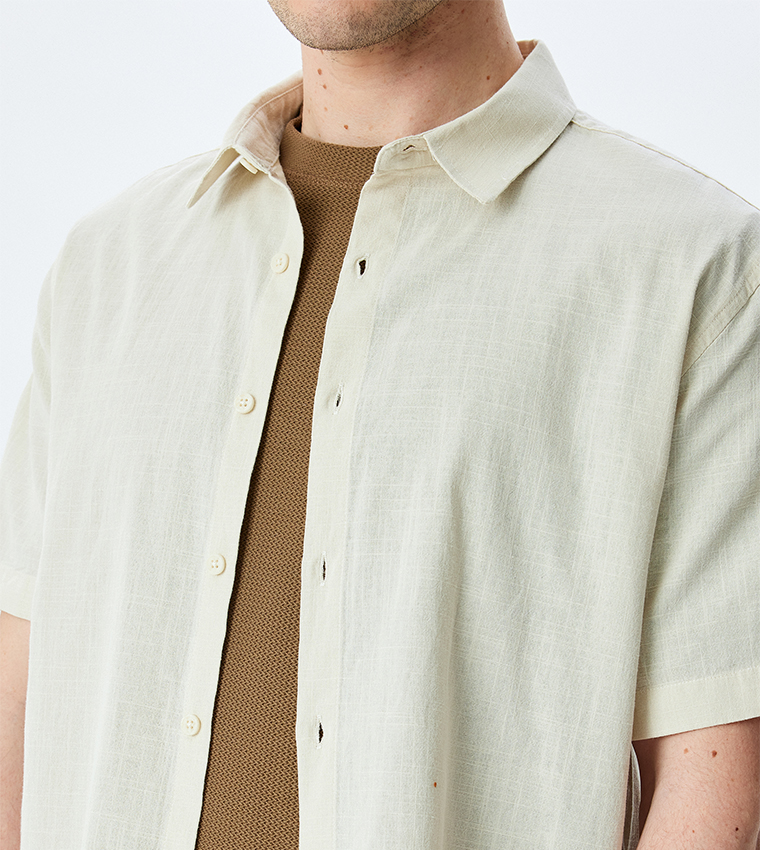 Solid Short Sleeves Shirt