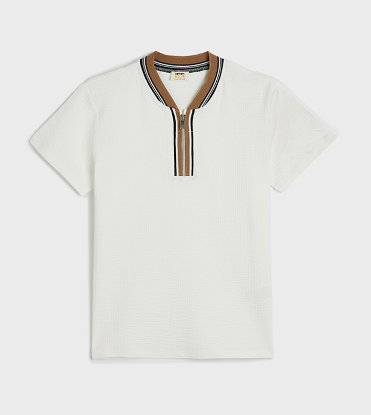 Contrast Tipping Stand Collar T-Shirt