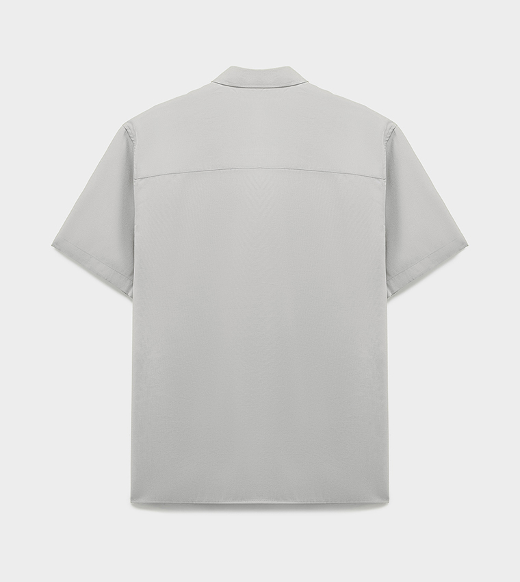 Solid Short Sleeves Shirt